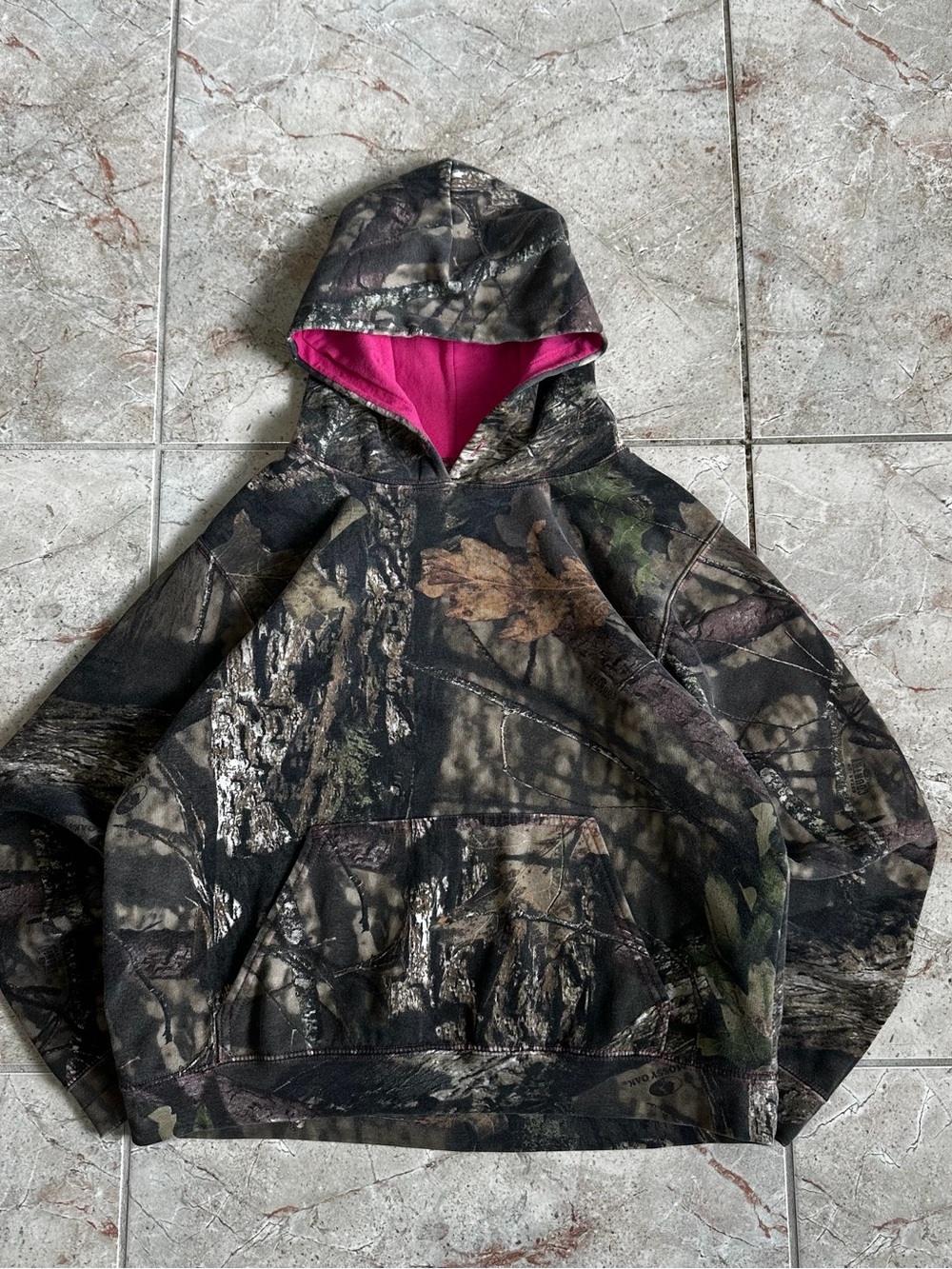 Mossy Oak Women’s Camo Pink Lined Hoodie Medium